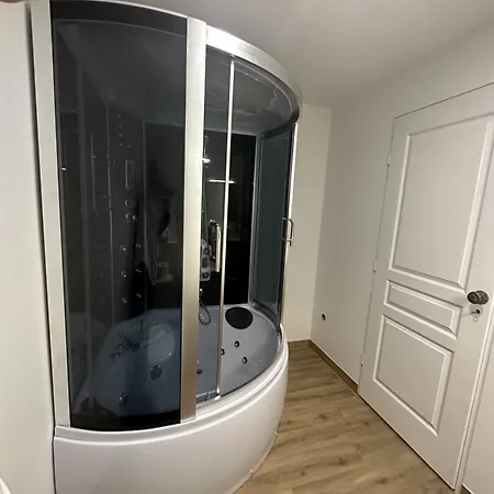 A Mezzanine Dans L'eglise Du Couvent Narbona