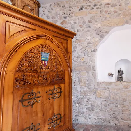 A Mezzanine Dans L'eglise Du Couvent * Narbonne