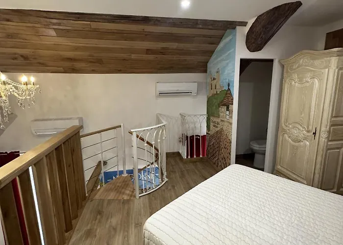 Apartment A Mezzanine Dans L'eglise Du Couvent Narbonne